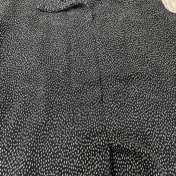 LOFT Sleeveless Blouse – Black‎ with White Details – Size Small - Picture 5 of 6